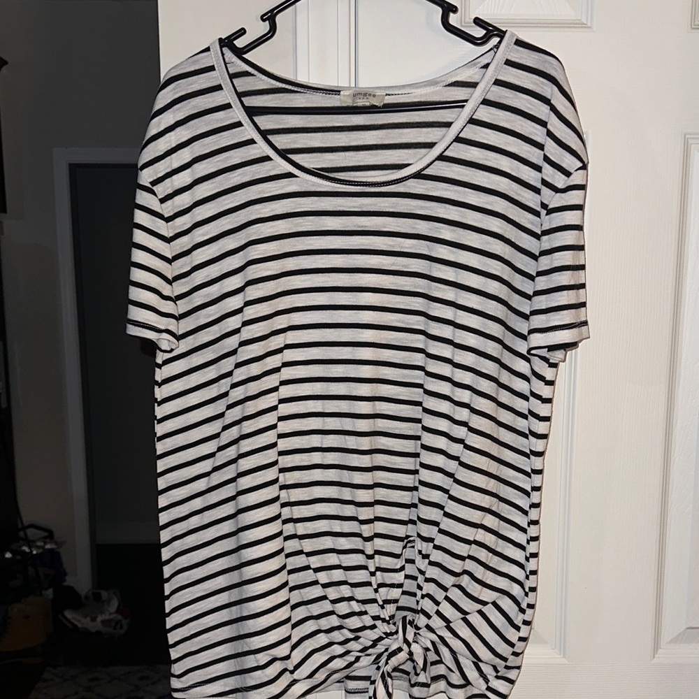 Umgee Black and White Striped Short Sleeve Top